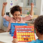 Hasbro Guess Who Classic Board Game F6105 - Image 2
